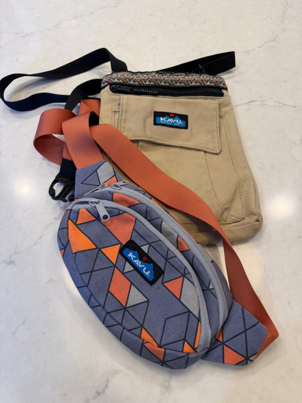 Kavu Bundle Tan Canvas Crossbody and Gray/Orange Geometric Waist Pack